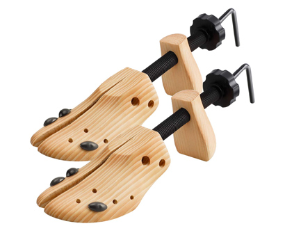 shoe stretcher for wide feet