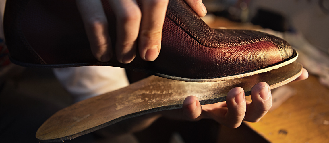 how-to-fix-sole-seperation-shoe-hero